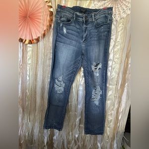 #37 Judy Blue 16w Boyfriend Fit SUPER CUTE bleach speckled